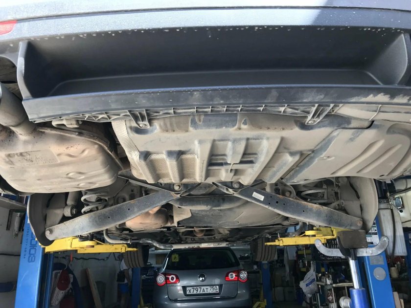 Passat b7 днище