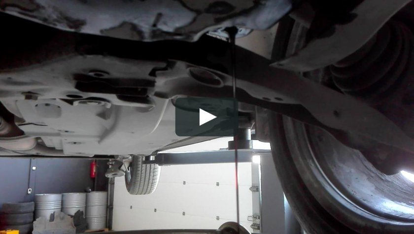 Поло седан снизу