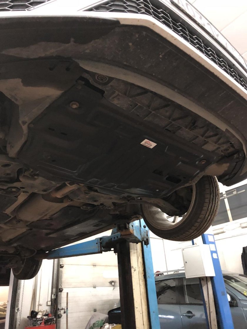 Днище Volkswagen Polo