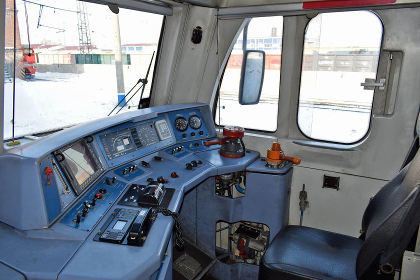 Тэп70бс кабина