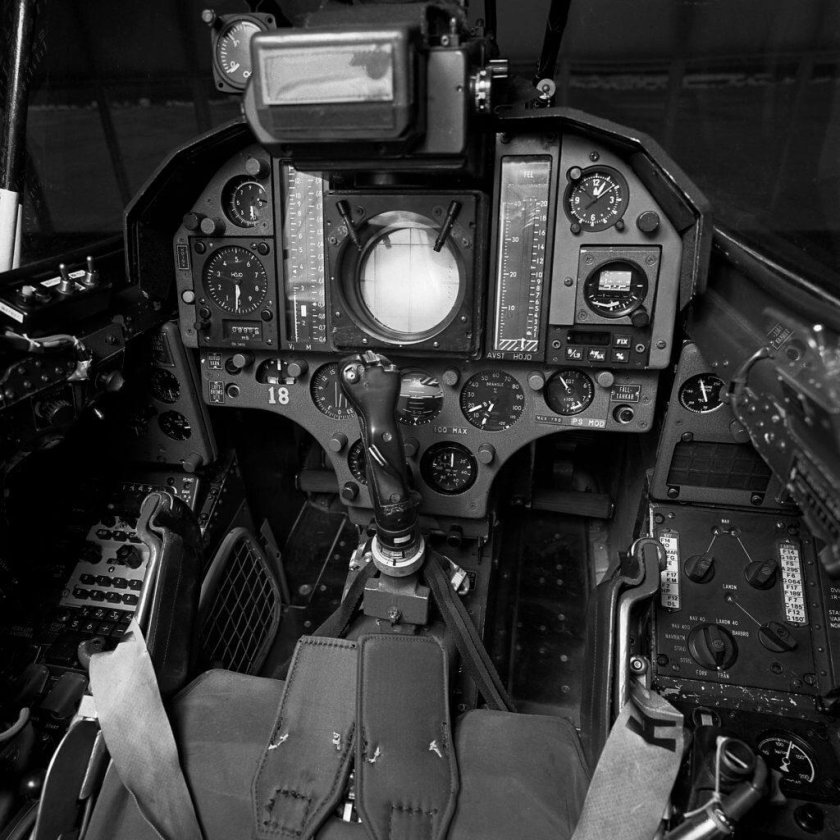 Saab 35 Draken кабина