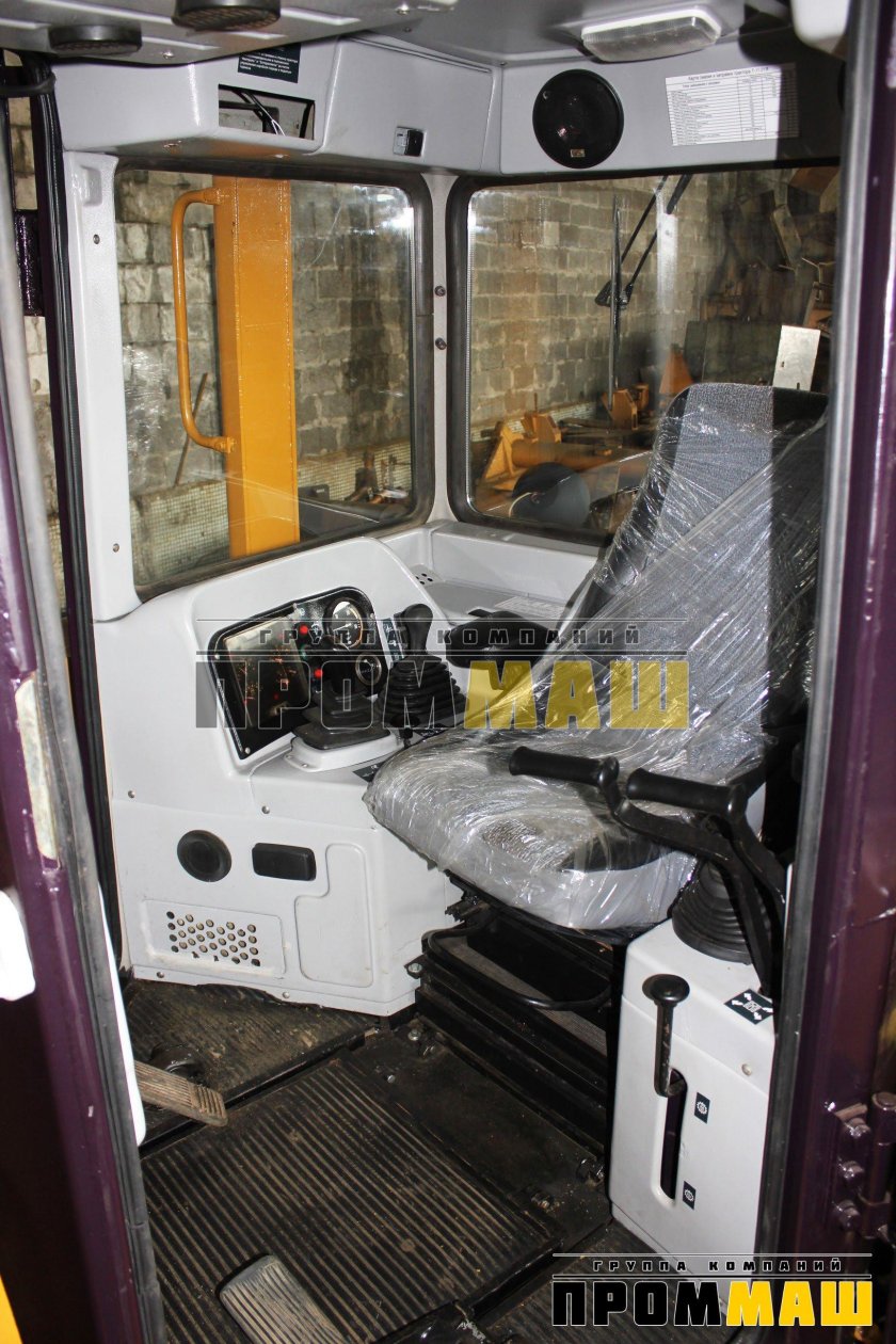 Кабина бульдозера четра т-11