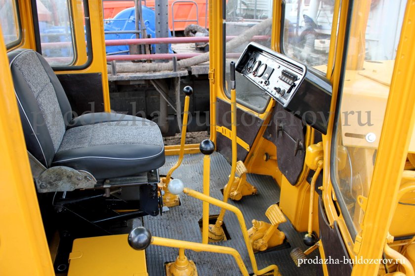 ЧТЗ Т-130 кабина