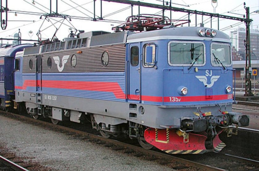 Электровоз rc6