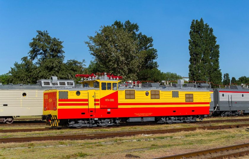 Тяговый агрегат нп1