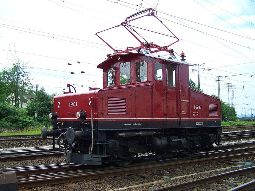 E69 электровоз