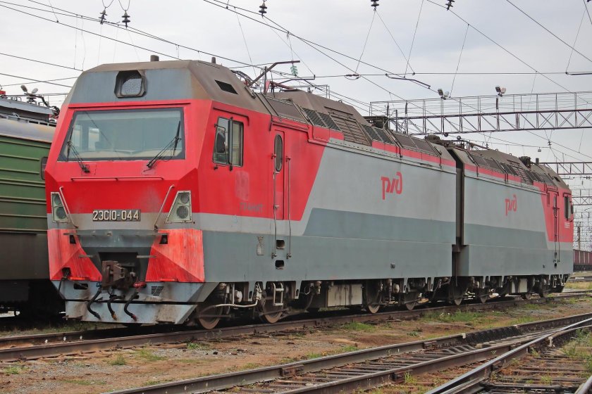 Электровоз гранит 2эс10