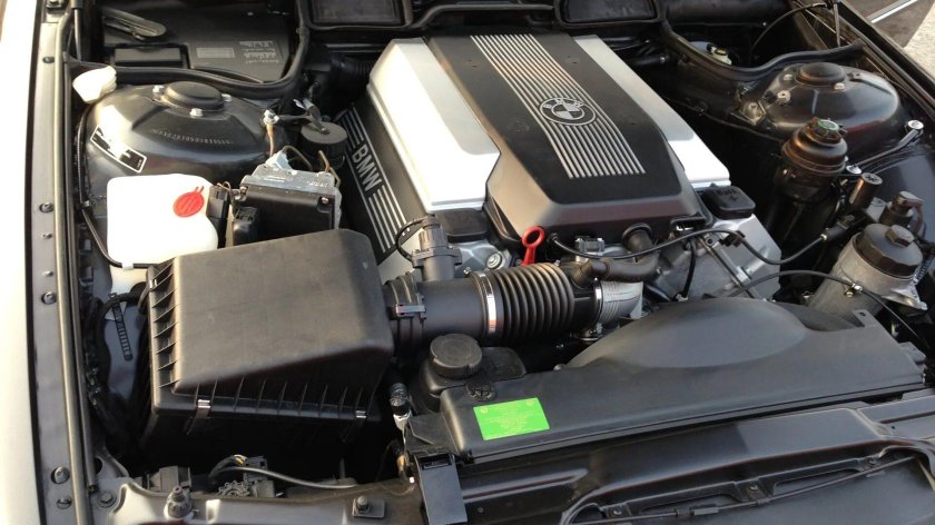 740 Е38, мотор