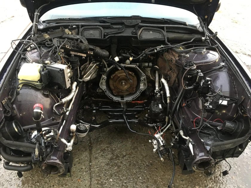 БМВ 750 2004 подкапотка