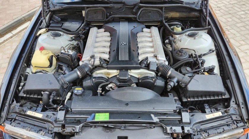 Bmw e38 v12