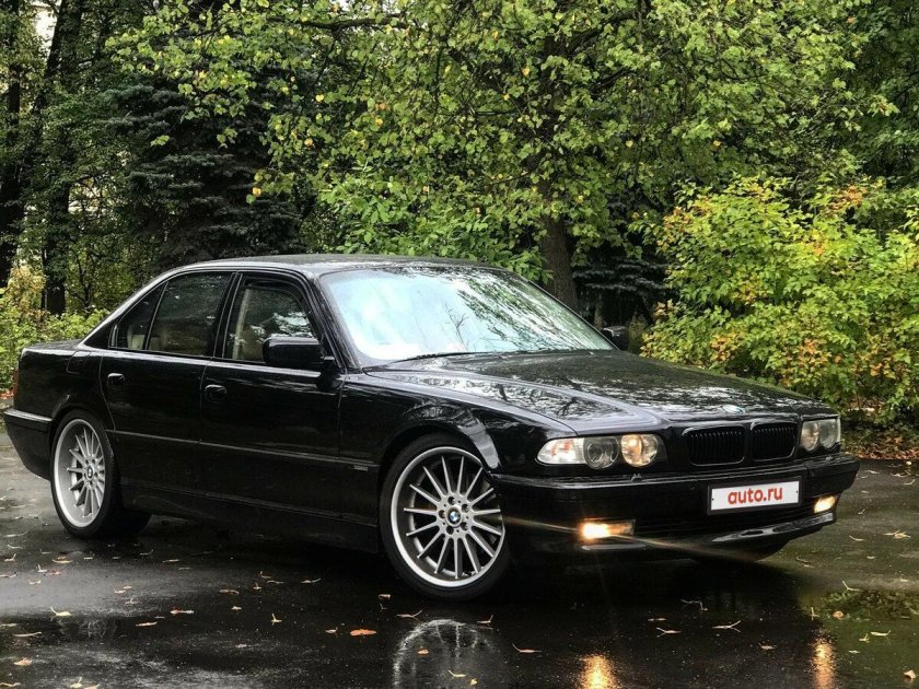 BMW e38 740i
