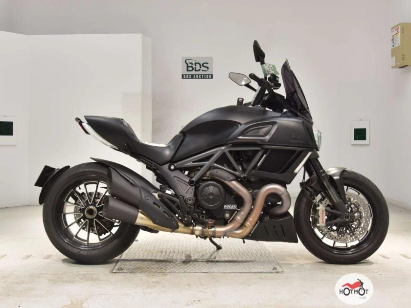 Мотоцикл ducati