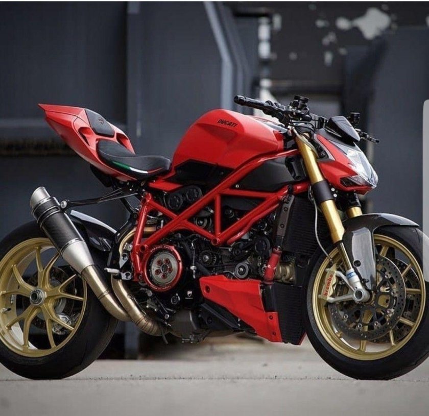 Ducati streetfighter 848