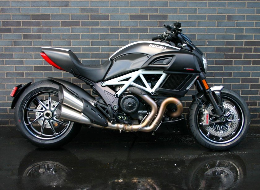 Мотоцикл Ducati Diavel