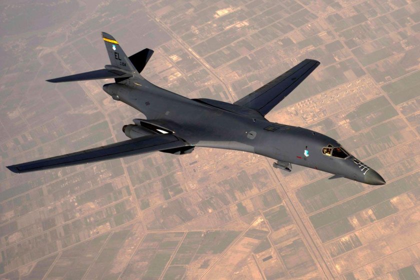 Rockwell b-1 Lancer бомбардировщик
