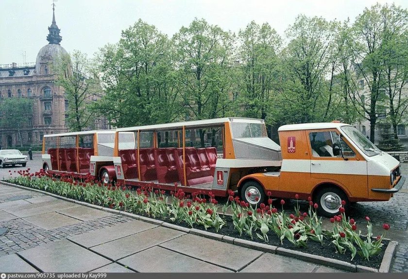 Тягач РАФ 3407