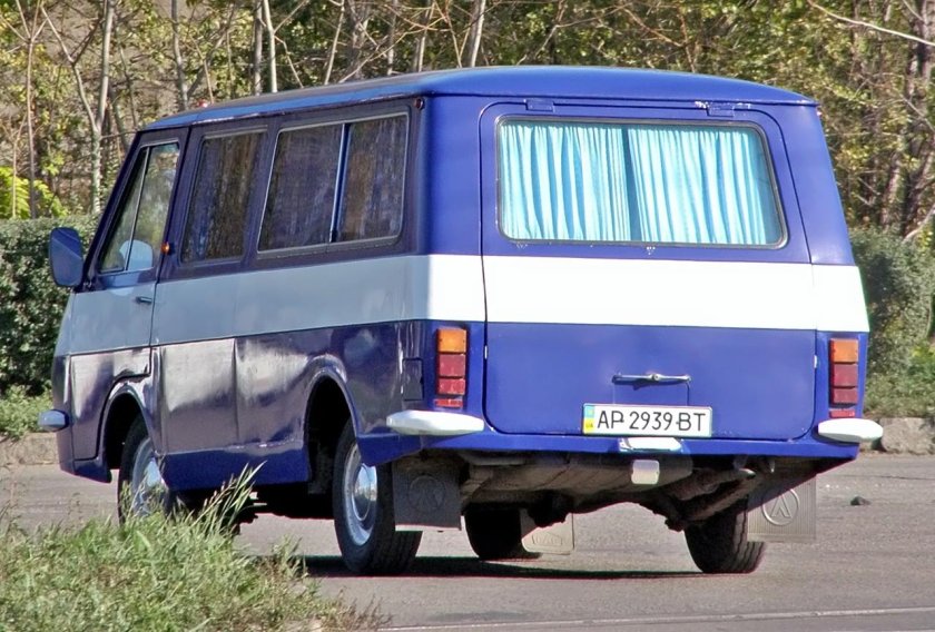 РАФ-2203 микроавтобус