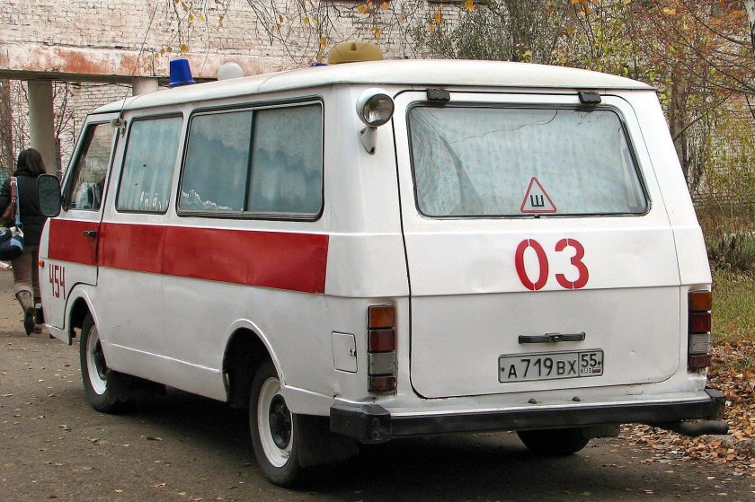 РАФ-2203 микроавтобус скорая