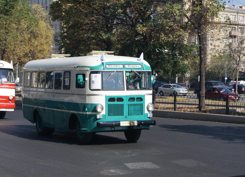 Автобус РАФ 976