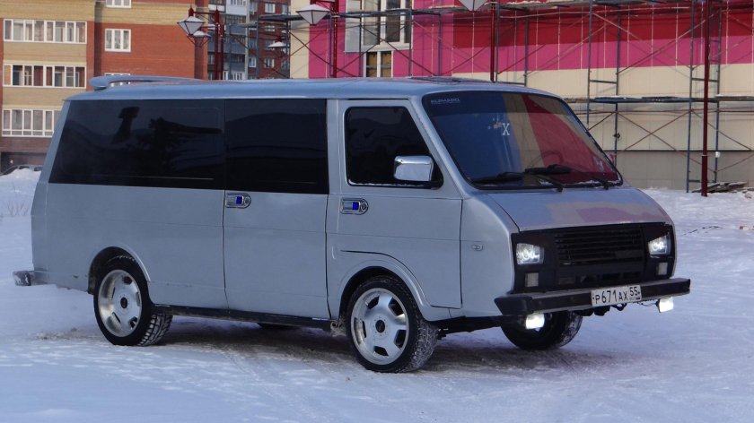 РАФ-2203 микроавтобус