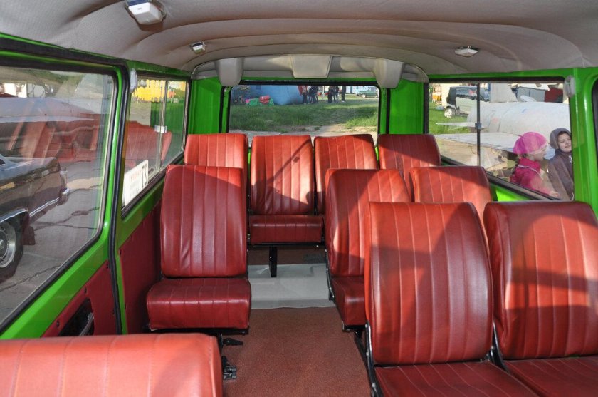 РАФ-2203 микроавтобус салон