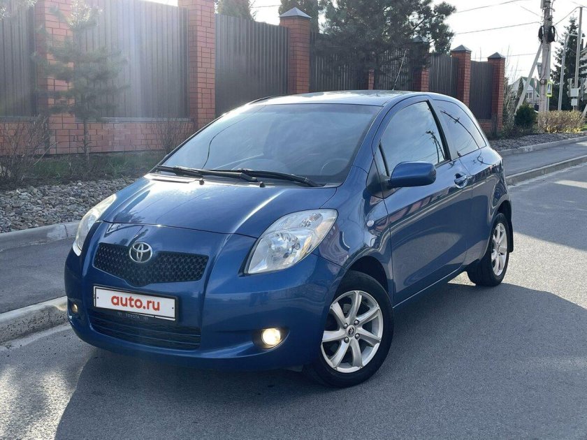 Тойота Витц 2005