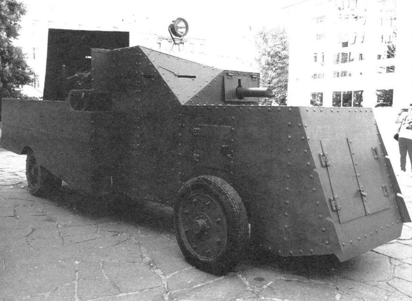 Броневик руссо-балт тип с