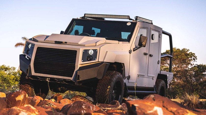 Armored Toyota Land-Cruiser 79