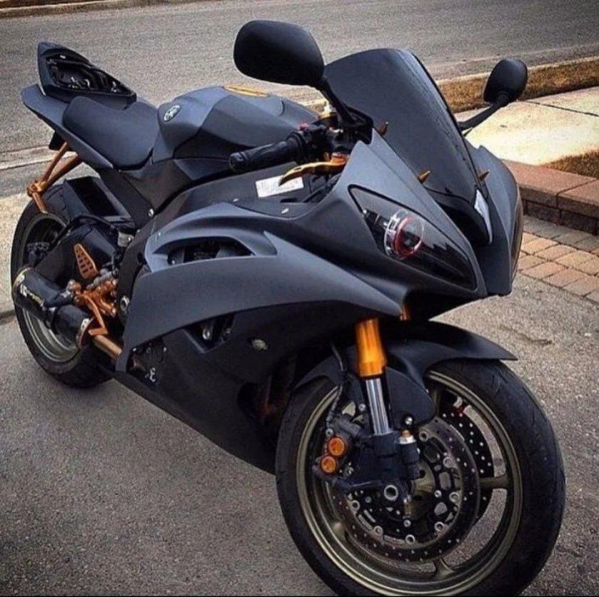 Ямаха р6 черная