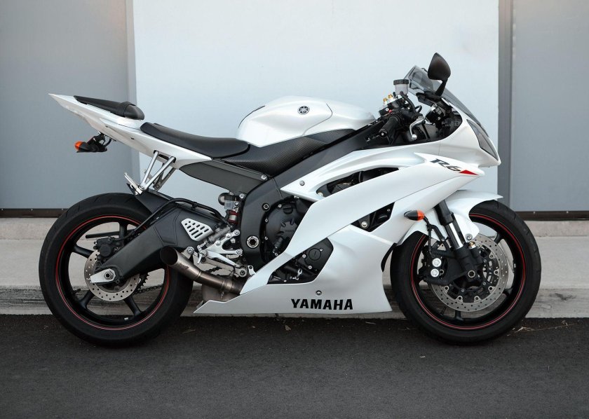 Yamaha r6 2011