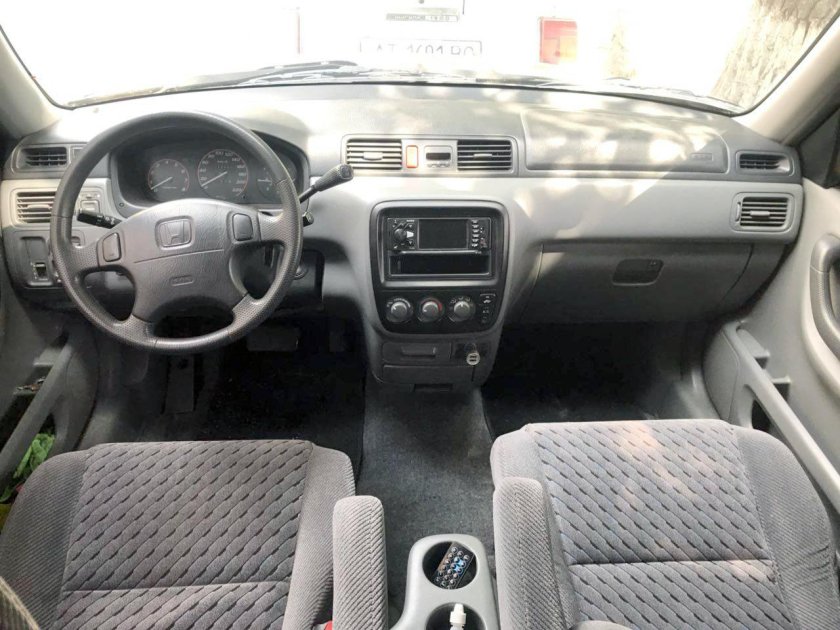 Honda CR-V 1999 салон