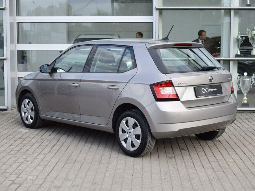 Шкода фабия 2019