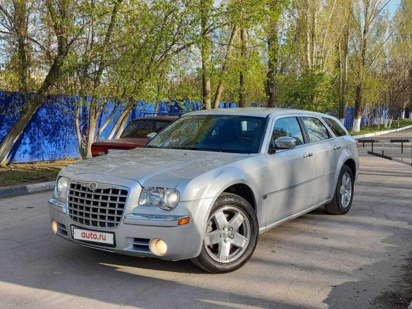 Легендарный Крайслер 300