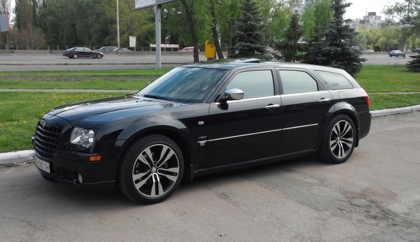 Chrysler 300c универсал