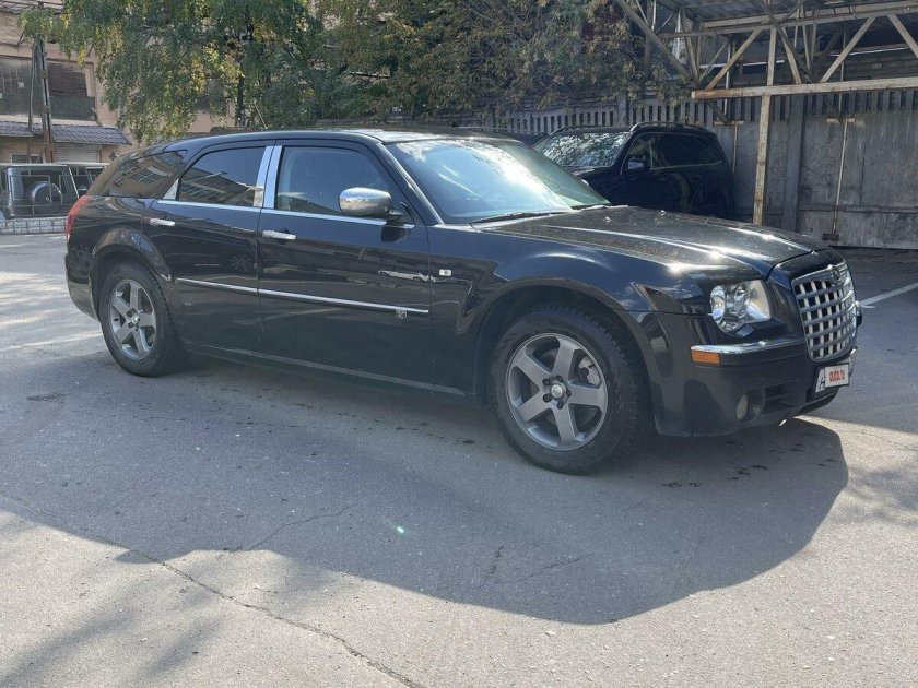 Крайслер 300 с универсал