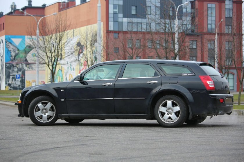 Крайслер универсал