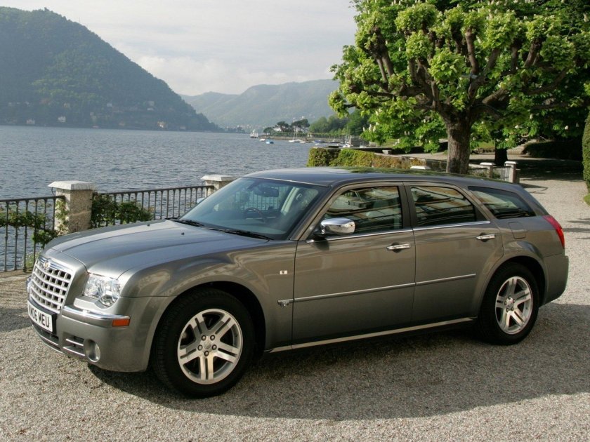 Крайслер 300с туринг