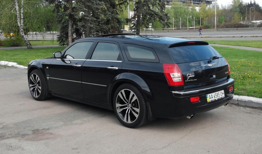 Chrysler 300c универсал