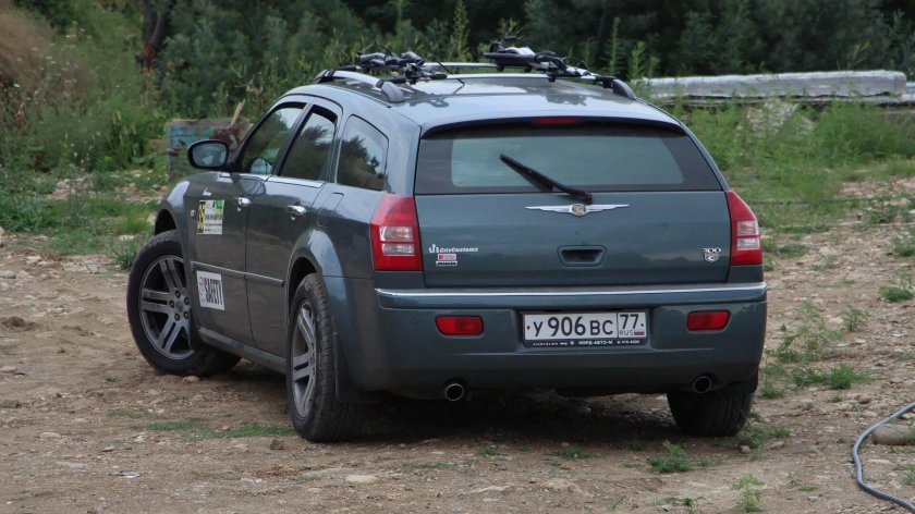 Крайслер 300с универсал