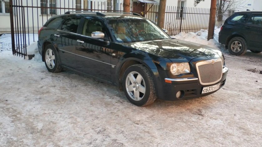 Крайслер 300с универсал