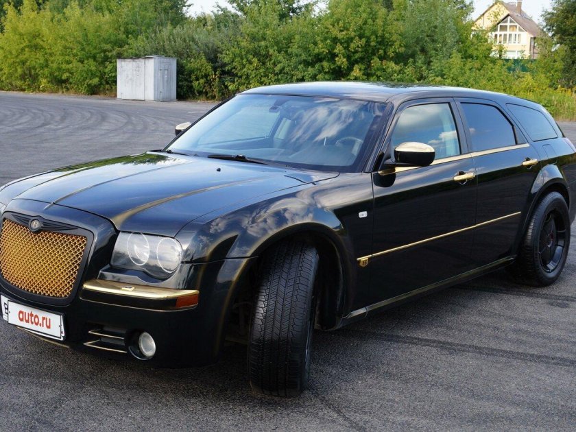 Крайслер 300с универсал 2022 года