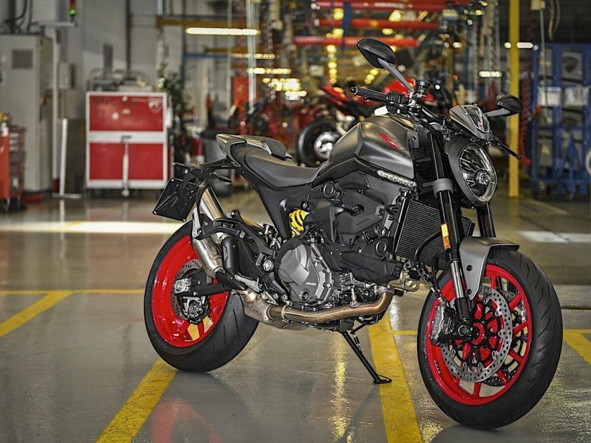 Ducati Monster 2021