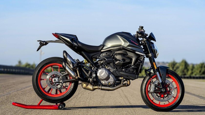 Ducati Monster 937