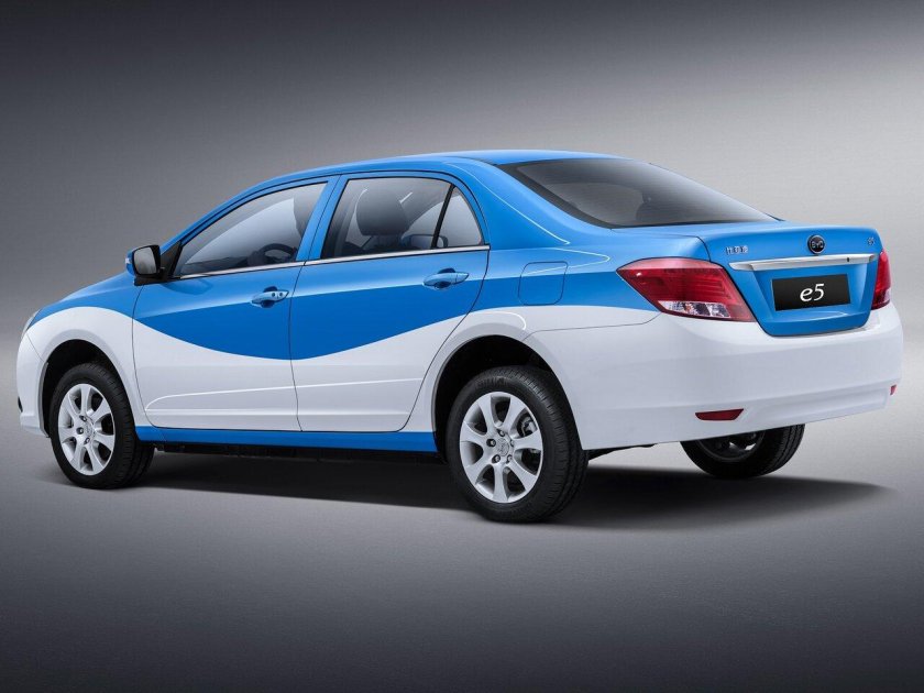 BYD e5