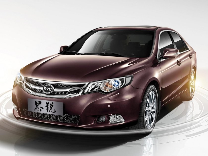 Китайский седан BYD