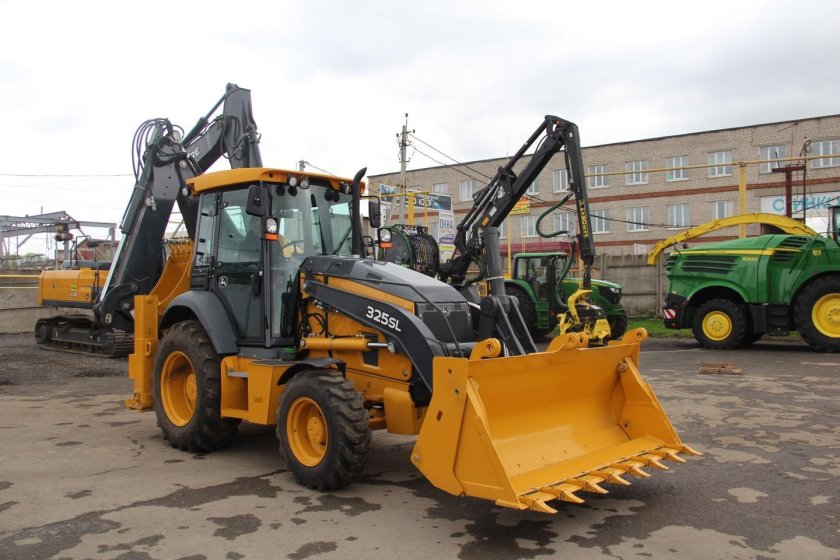 Экскаватор погрузчик John Deere 315 SL