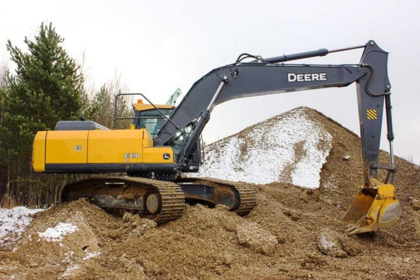 Экскаватор John Deere e300lc