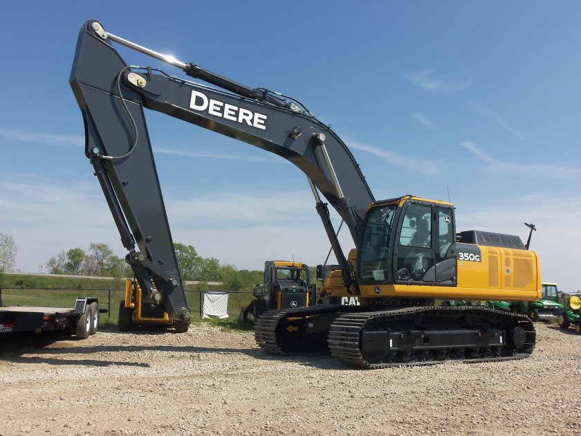 John Deere экскаватор