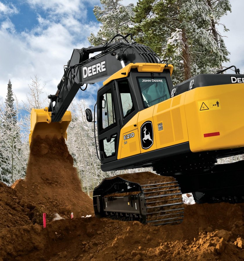 Экскаватор John Deere e210