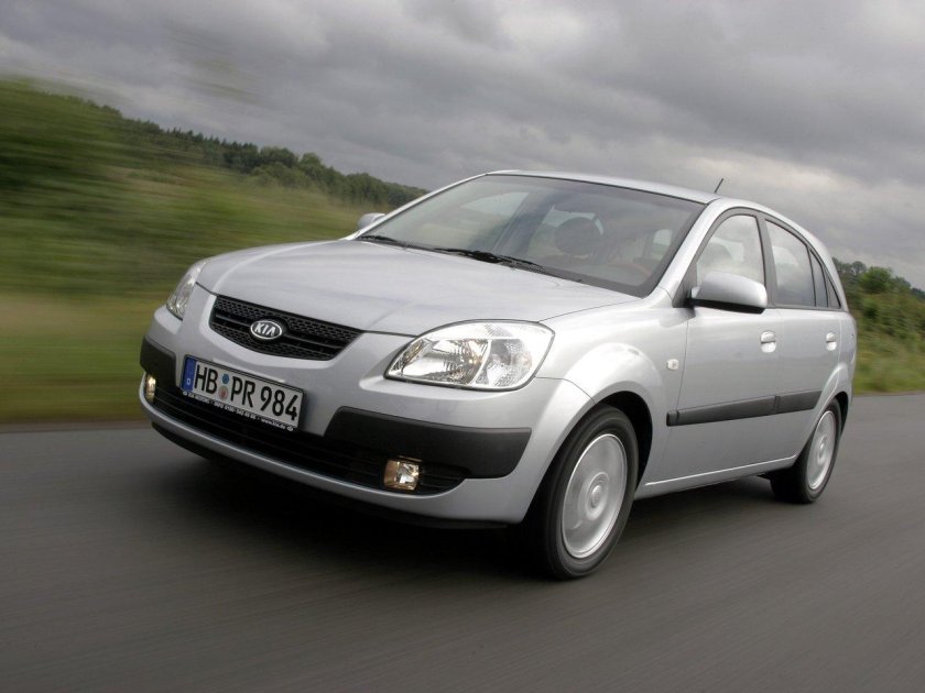 Kia Rio 2005 хэтчбек